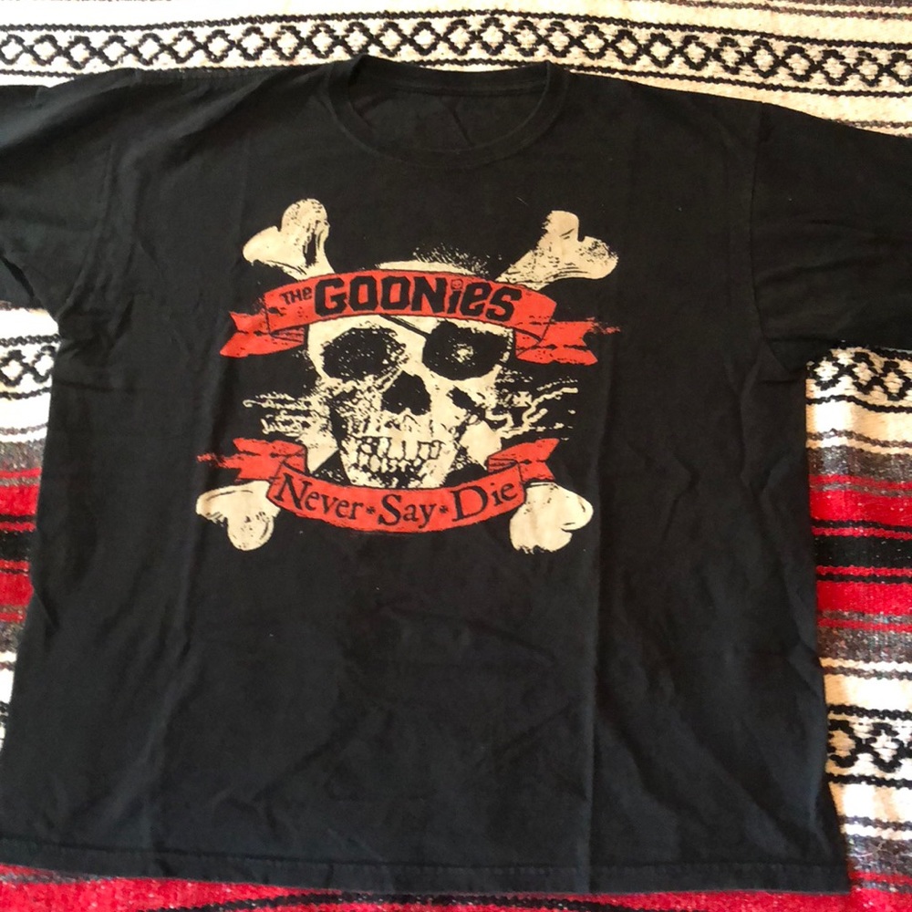 Men’s Graphic Tee//Size XL//The Goonies